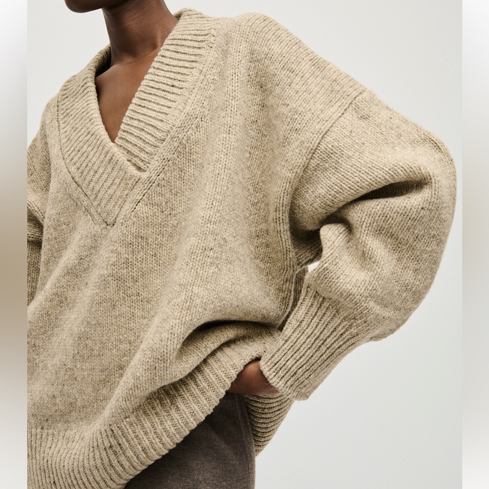Babaa No 87 Mist chunky v-neck Knit wool Sweater